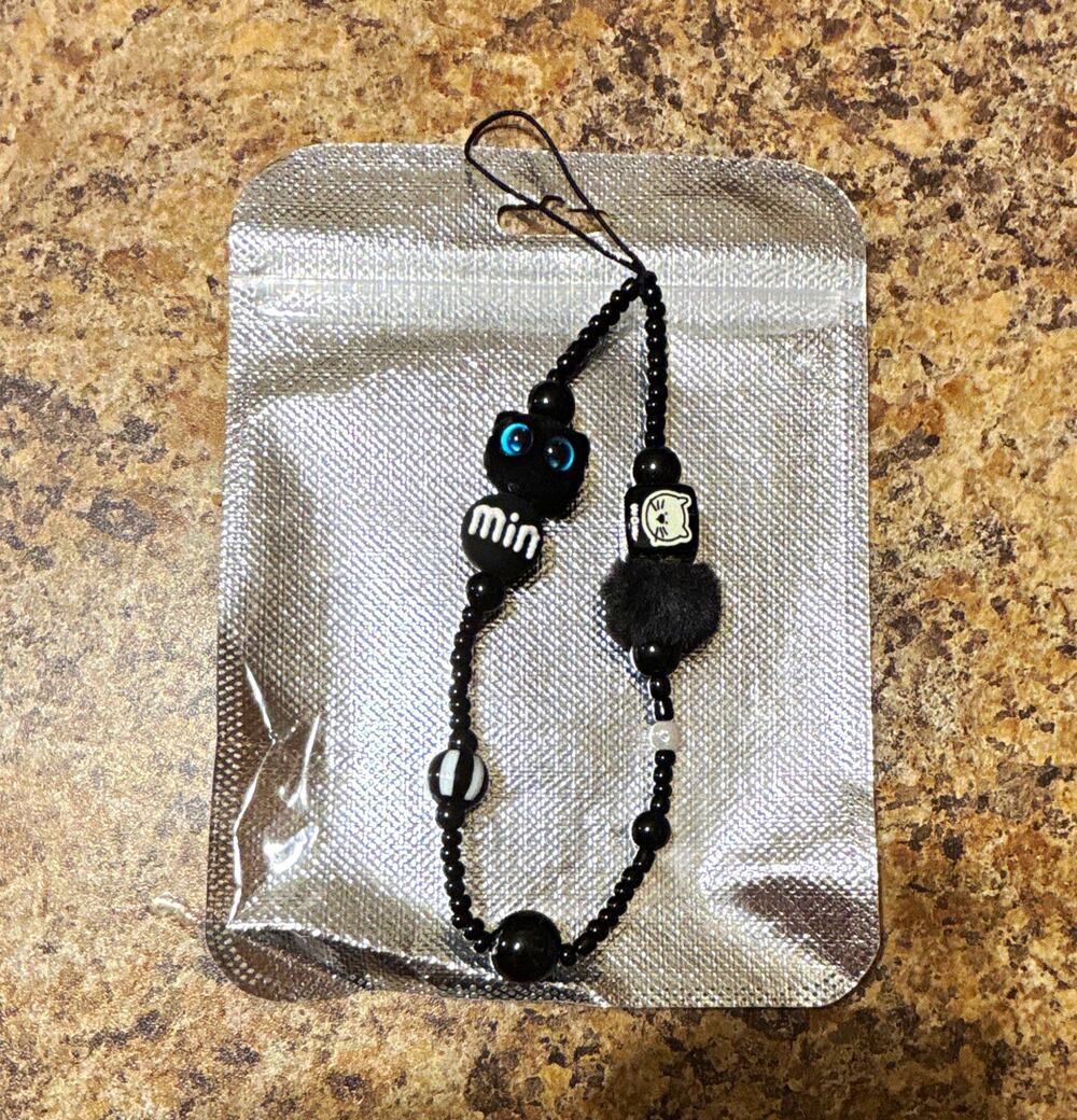 Black Beaded Cat Phone Strap with Charm Lanyard Universal Plastic